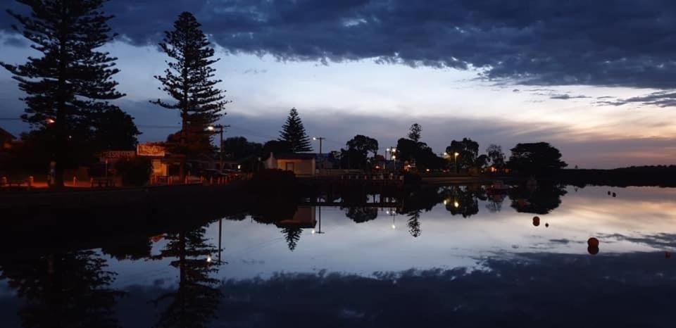That Seaside Cottage - Fully Equipped Home, 4 Bedrooms On The Foreshore Tooradin Exteriér fotografie
